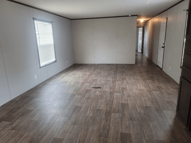 Muncie House: 10 E Dogwood Dr