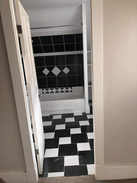 Hurricane House: 83 N State Street