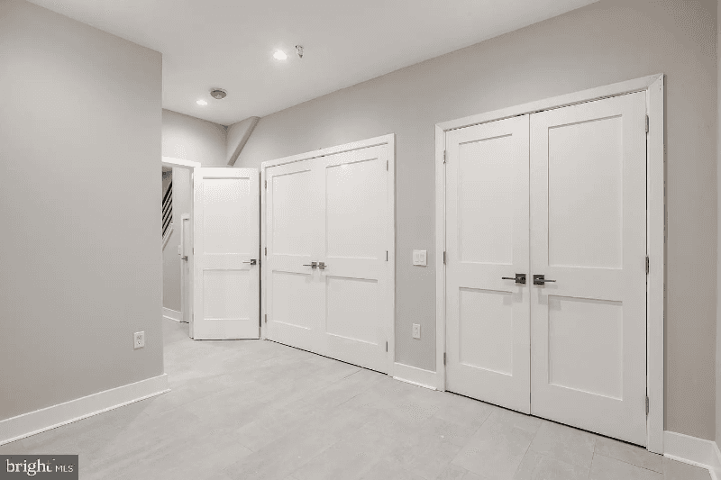 Philadelphia Apartment: 1013 S 20th St