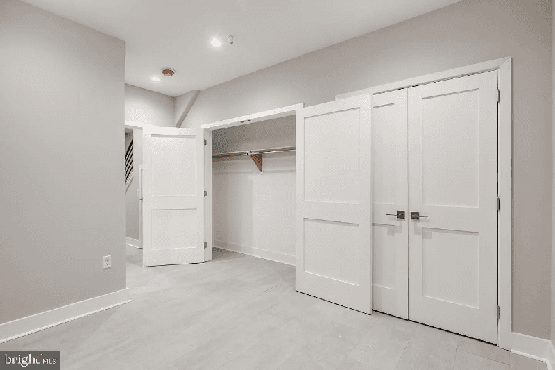 Philadelphia Apartment: 1013 S 20th St
