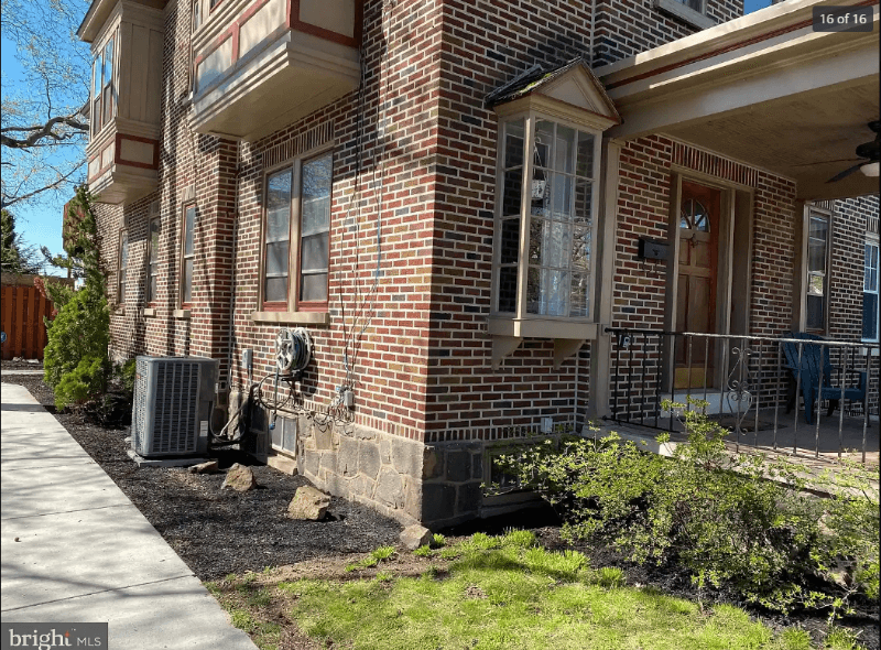 Wilmington House: 1101 North Clayton Street