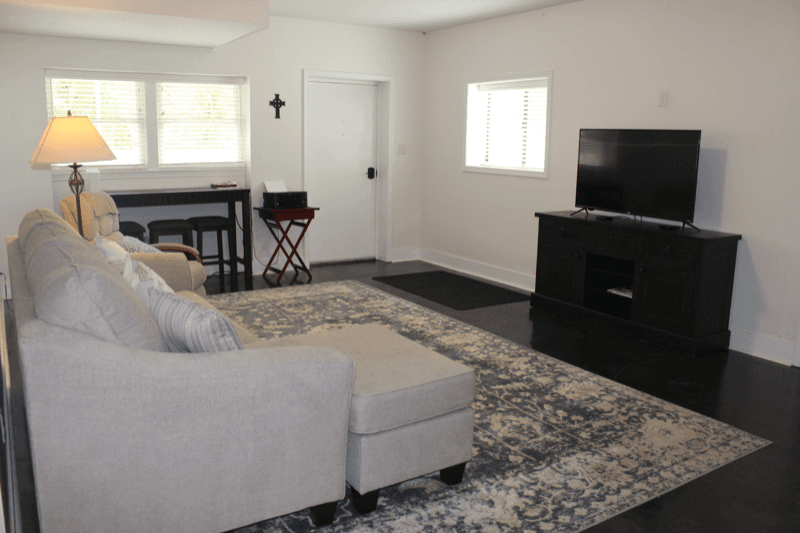 Jonesborough House: 342 Dry Creek Road