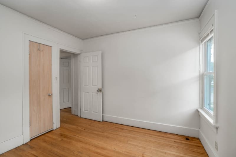 Mount Pleasant Multiplex: 715 S Kinney Ave