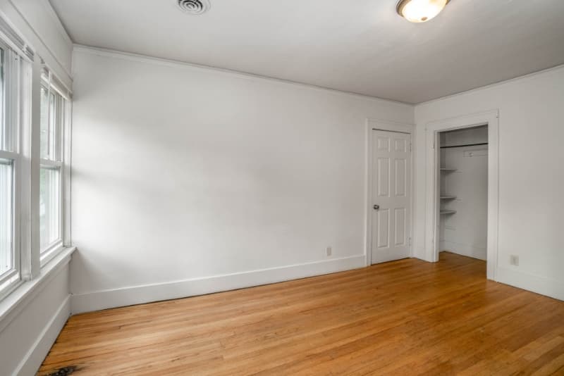 Mount Pleasant Multiplex: 715 S Kinney Ave