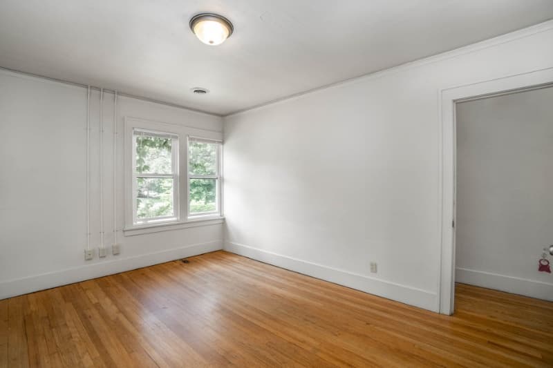 Mount Pleasant Multiplex: 715 S Kinney Ave