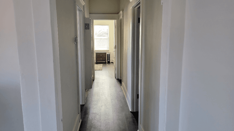 Los Angeles Apartment: 3536 1/2 W 60th St.