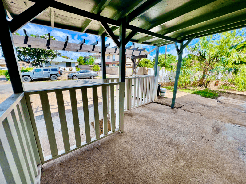 EWA Apartment: 9-1 Makule rd
