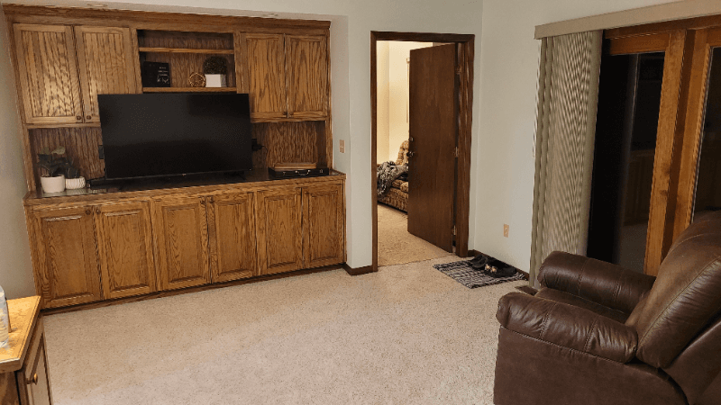 Urbandale Apartment: 8806 Carole Cir, Urbandale IA