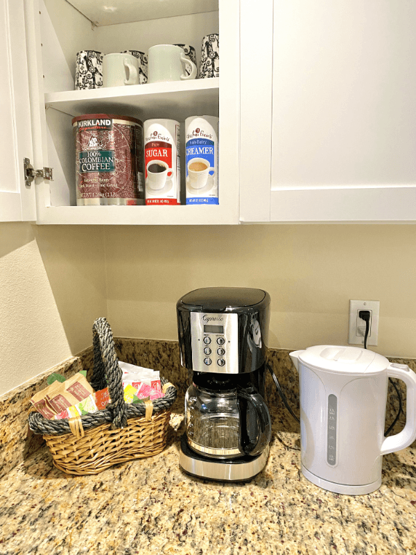 San Diego Apartment: 1605 Hotel Circle South