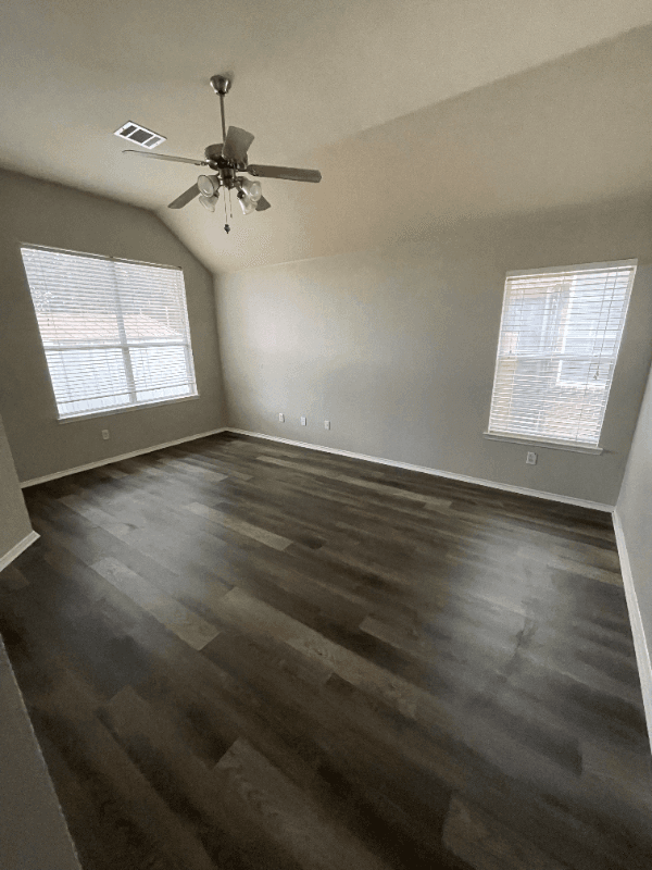 Roanoke House: 3817 denridge ln