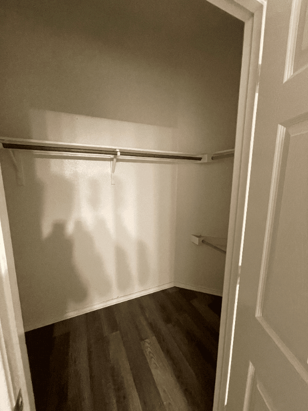 Roanoke House: 3817 denridge ln