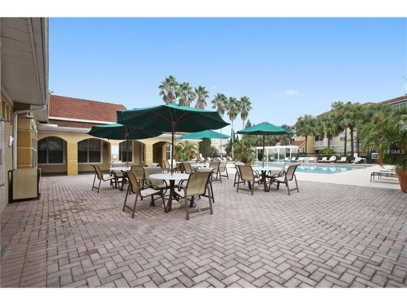 Tampa Apartment: 18001 Richmond Place Dr