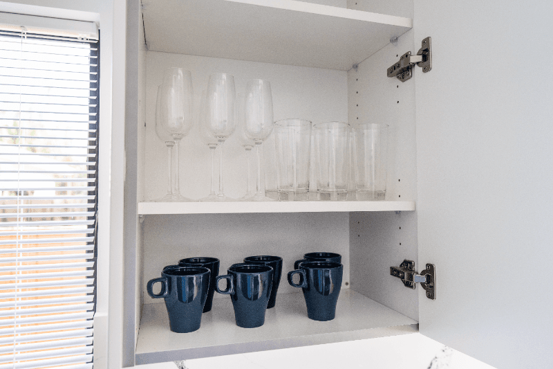 North Hollywood Apartment: 11249 Huston St