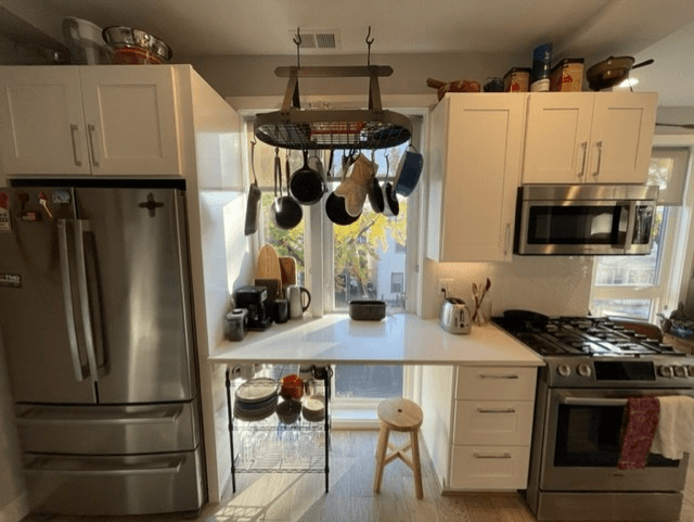Washington Condo: 700 16th St NE