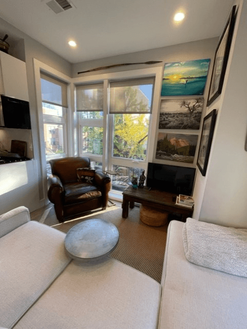 Washington Condo: 700 16th St NE