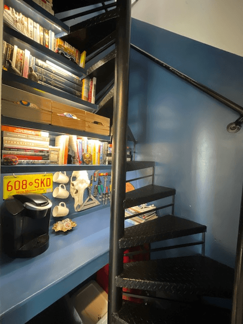 Washington Condo: 700 16th St NE