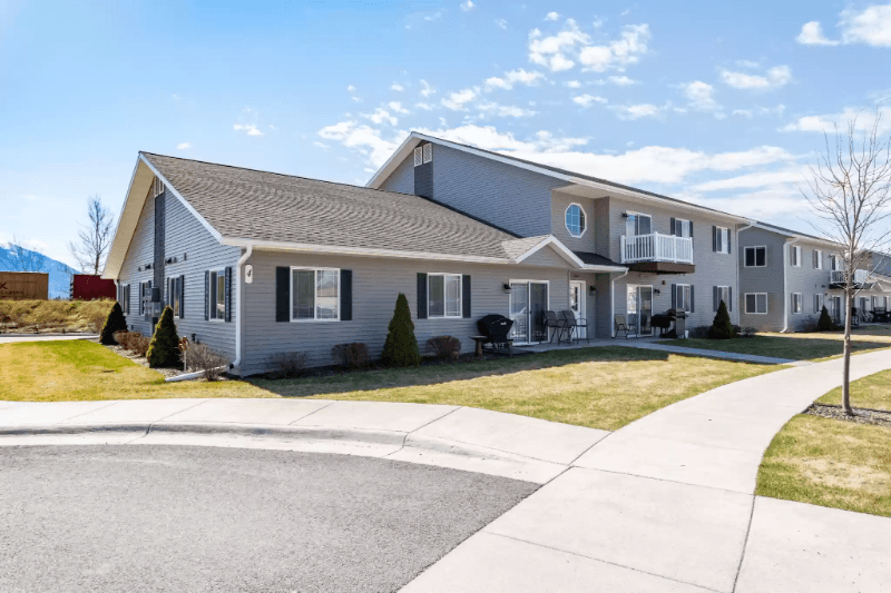 Columbia Falls House: 4 Diane Road