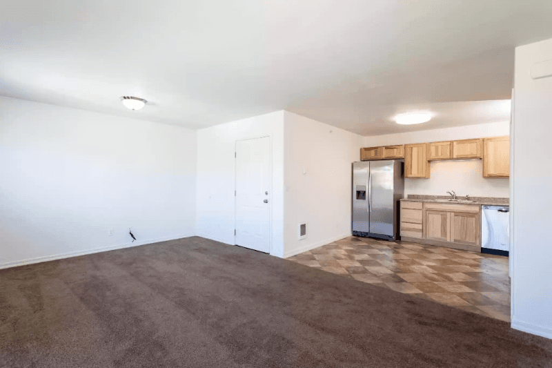Columbia Falls House: 4 Diane Road