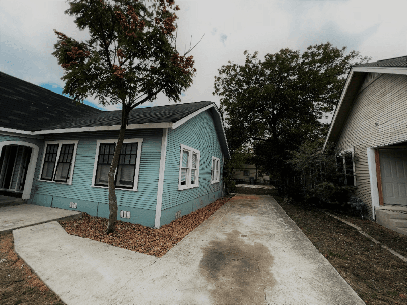 San Antonio Townhome: 715 W Hollywood