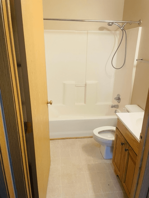 Onowa Multiplex: 802 1st Stret