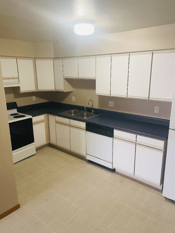 Onowa Multiplex: 802 1st Stret