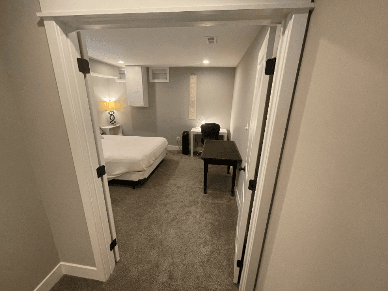 Baltimore Townhome: 3405 - LL Front of House Room
