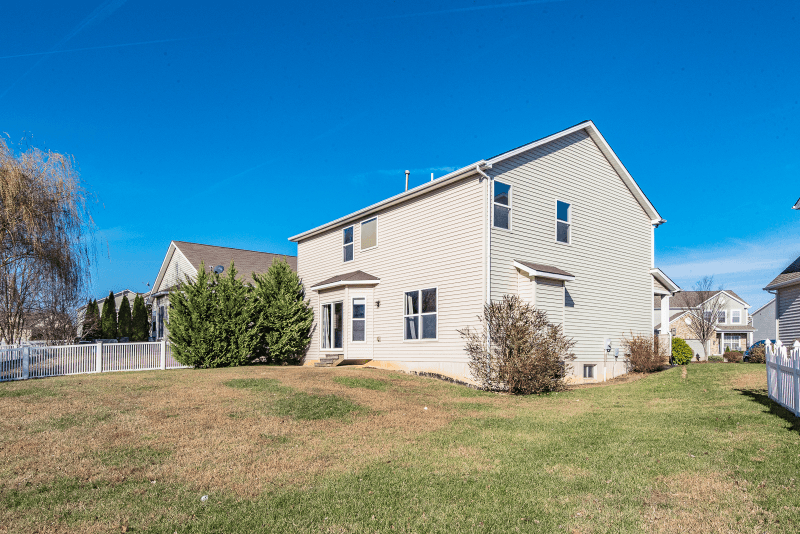 Lake St Louis House: 424 Country Stone Dr