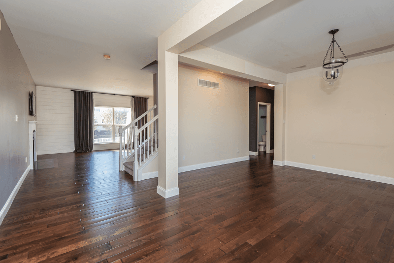 Lake St Louis House: 424 Country Stone Dr
