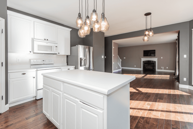 Lake St Louis House: 424 Country Stone Dr