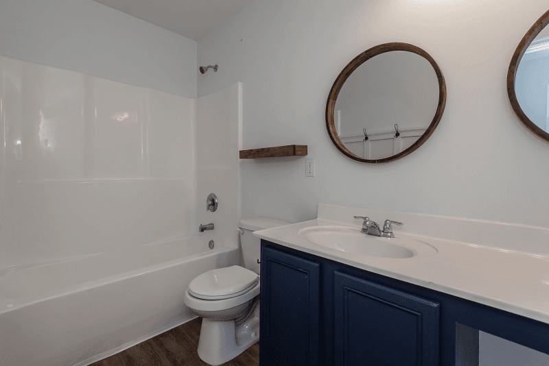 Lake St Louis House: 424 Country Stone Dr