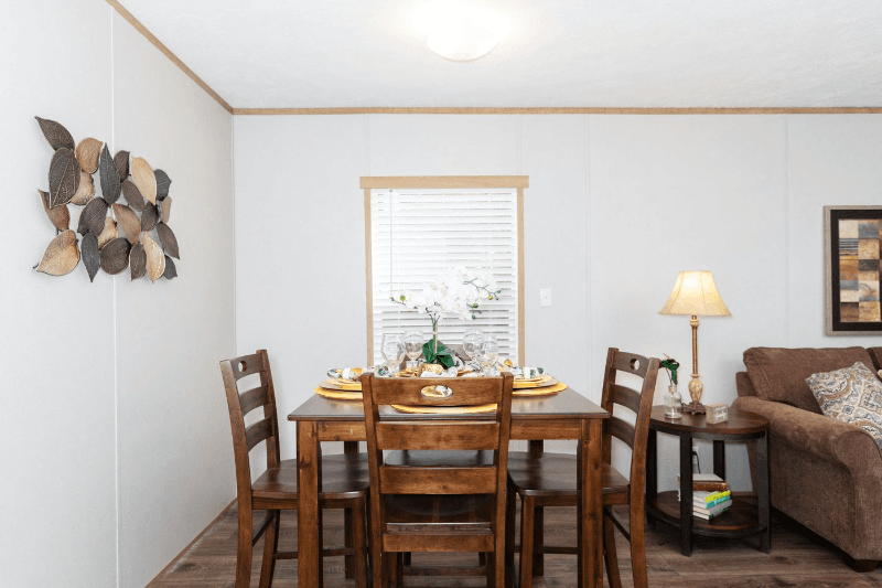 Riverdale House: 29 Lakeview Dr.