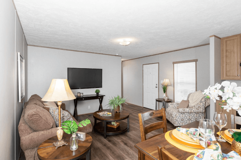 Riverdale House: 29 Lakeview Dr.