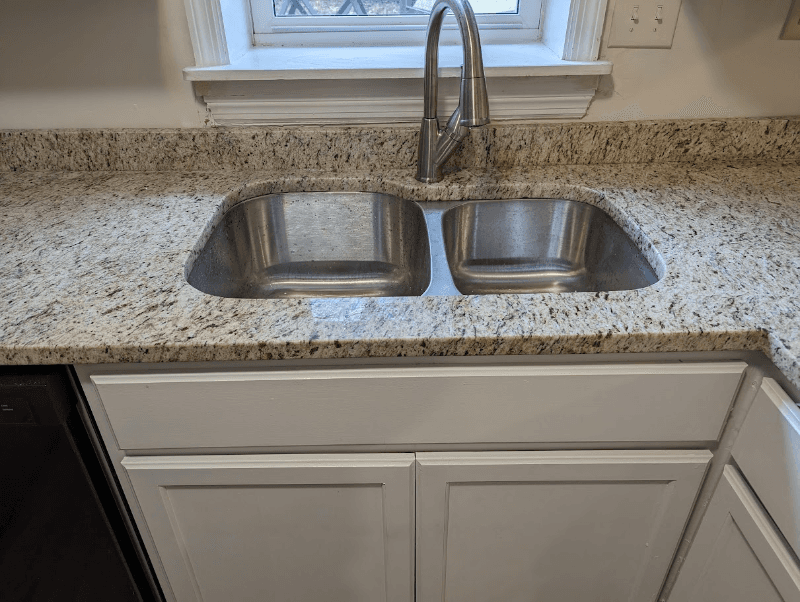 Lexington Townhome: 485 Woodview Drive