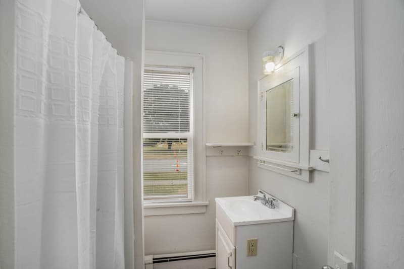 Mount Pleasant Multiplex: 715 S Kinney Ave