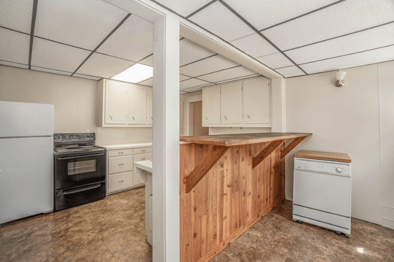 Mount Pleasant Multiplex: 212 W Locust St