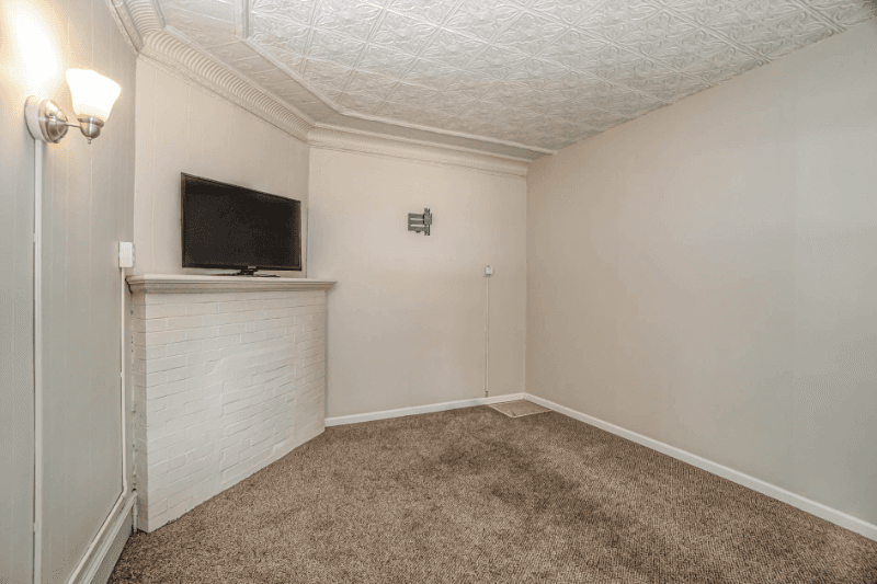Mount Pleasant Multiplex: 212 W Locust St