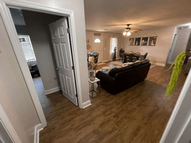 Swainsboro House: 114 Atkinson Drive