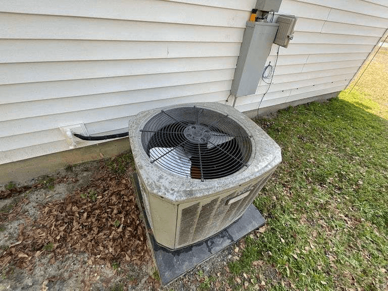 Swainsboro House: 114 Atkinson Drive