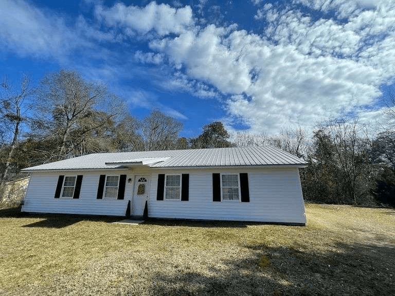 Swainsboro House: 114 Atkinson Drive