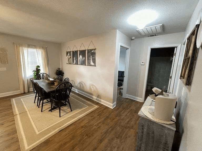 Swainsboro House: 114 Atkinson Drive