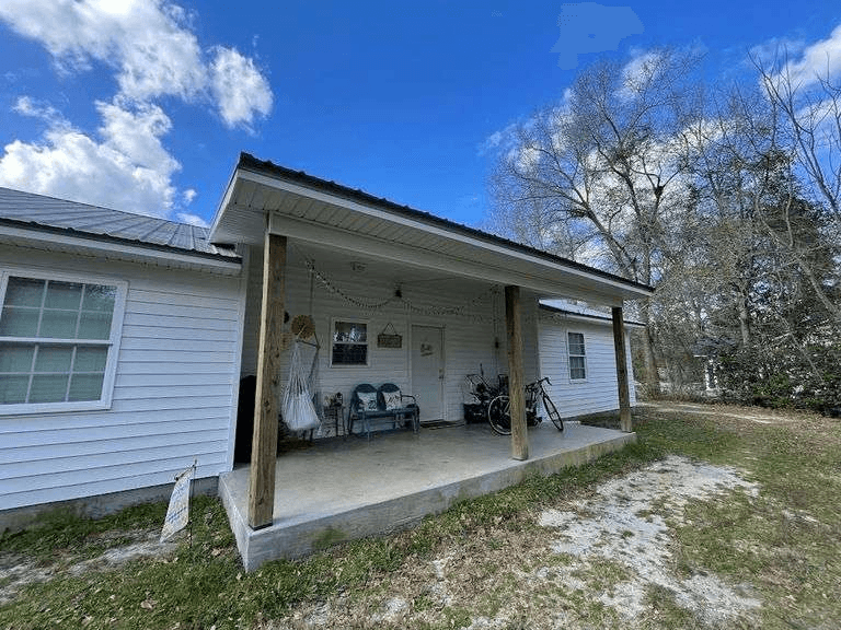 Swainsboro House: 114 Atkinson Drive
