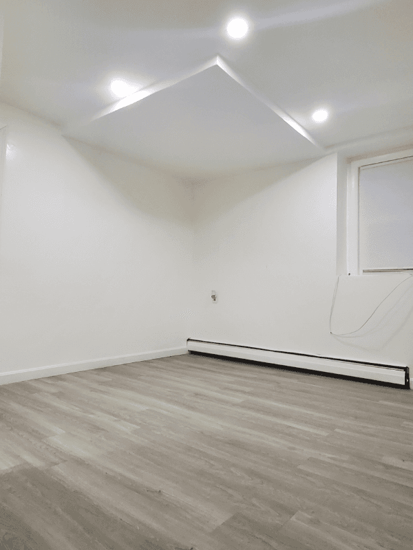 Revere Apartment: 116 Newman St.