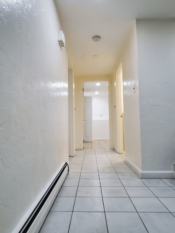 Revere Apartment: 116 Newman St.