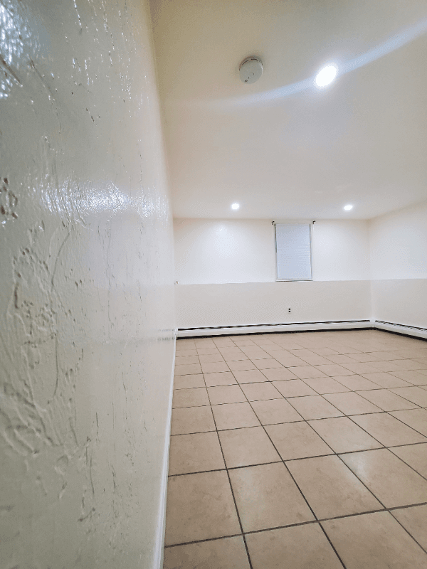 Revere Apartment: 116 Newman St.