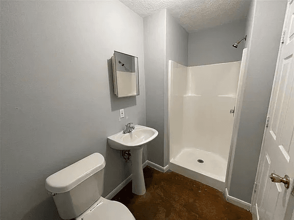 Hempstead House: 20891 Pine Island Rd