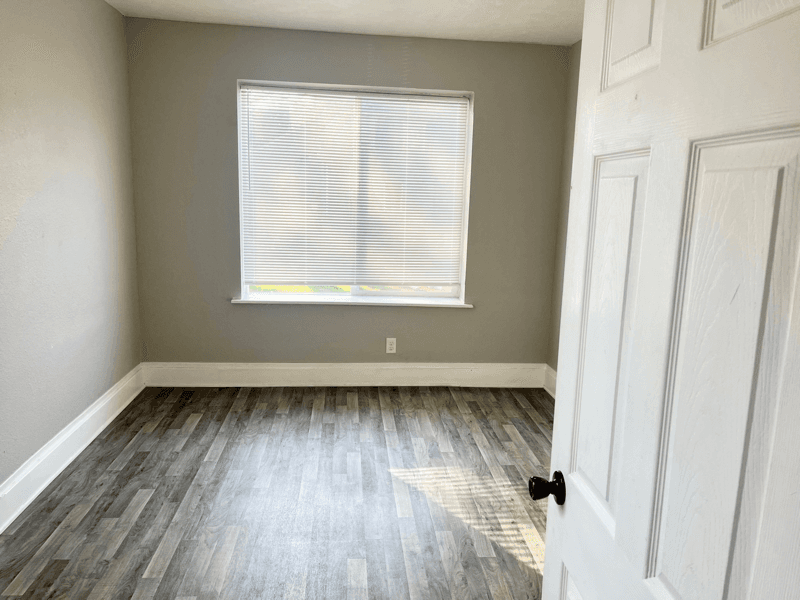 Elkhart Apartment: 509 W. High Street
