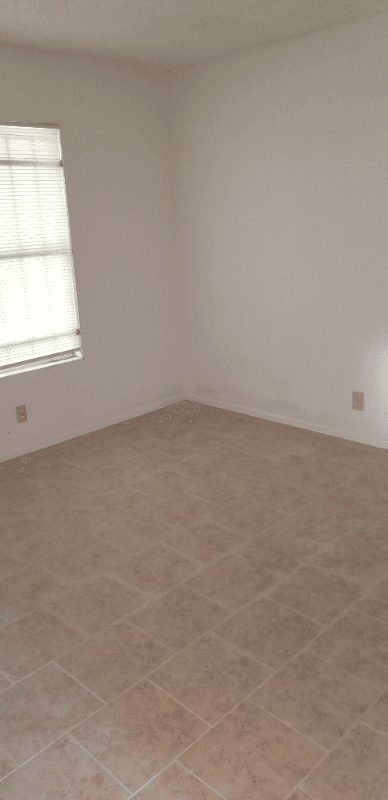 San Antonio Multiplex: 4222 Woodmanor Dr