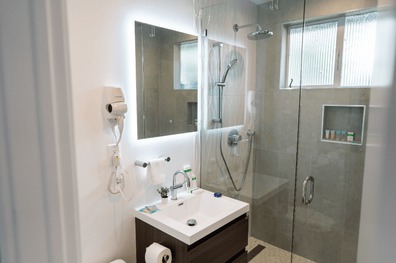 North Hollywood Apartment: 11249 HUSTON ST