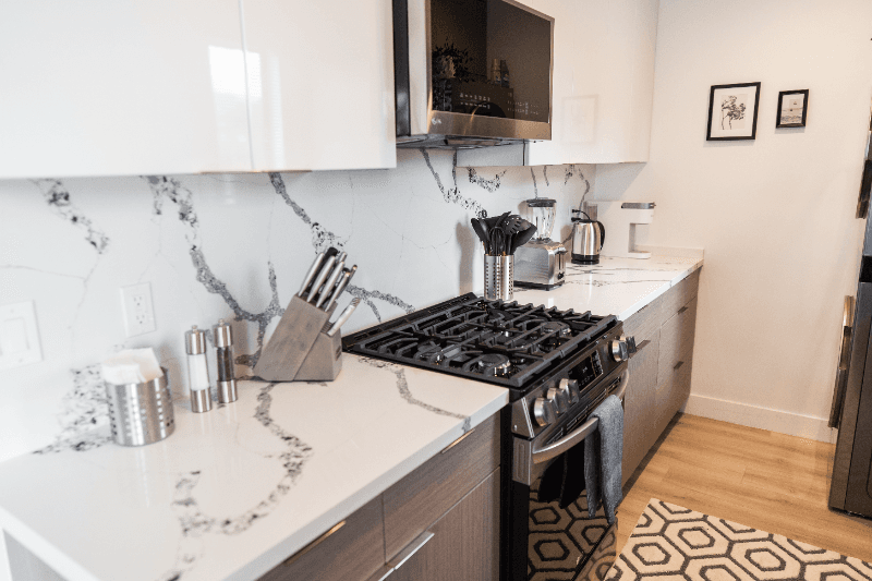 North Hollywood Apartment: 11249 HUSTON ST