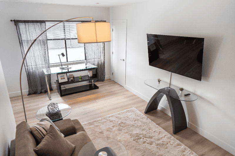 North Hollywood Apartment: 11249 HUSTON ST